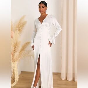 Lulu’s White Satin Maxi Dress size M